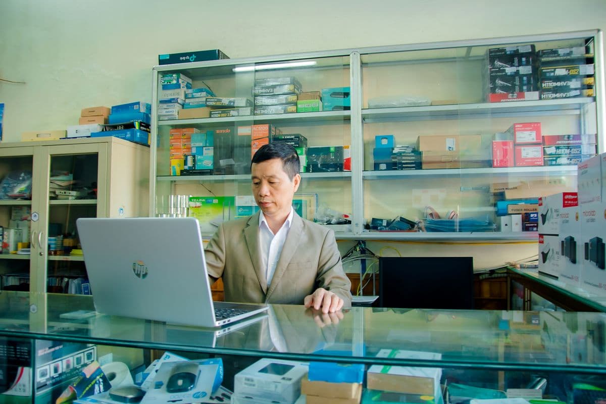 ThinkPad – biểu tượng laptop doanh nhân bền bỉ với bàn phím huyền thoại